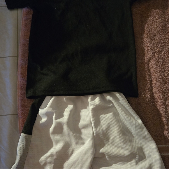 Shorts set bundle - Picture 2 of 4